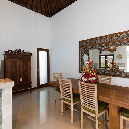 Villa Kamboja Five Seminyak  Exterior photo